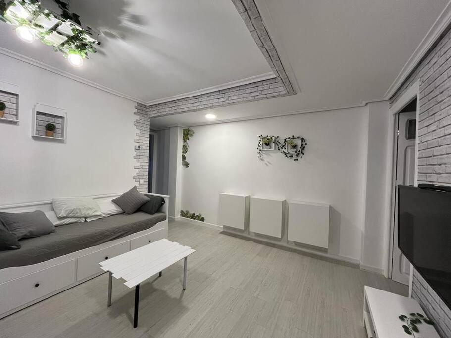 Apartamento Eguzkilore. Logrono Exterior photo